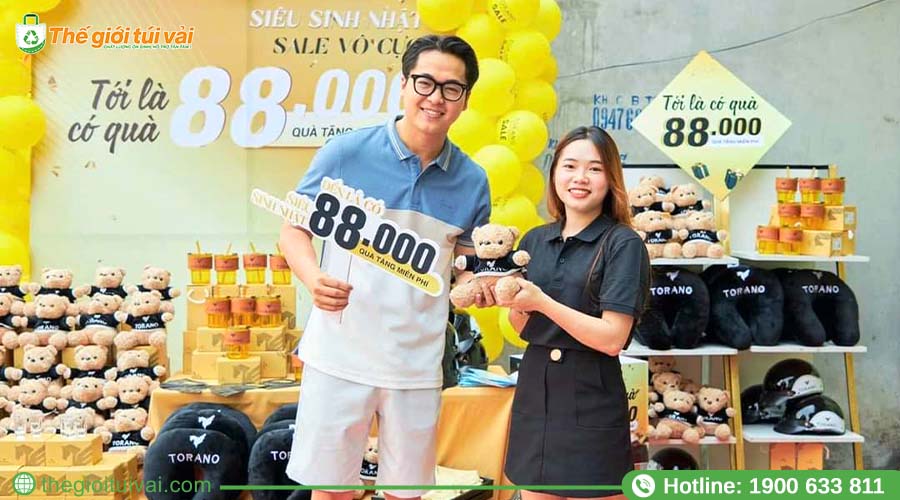 Tài liệu quảng cáo và quà tặng cho khách mời Tài liệu quảng cáo và quà tặng cho khách mời