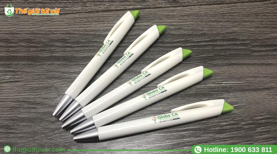 Quà tặng bút bi ý nghĩa dành tặng học sinh, sinh viên